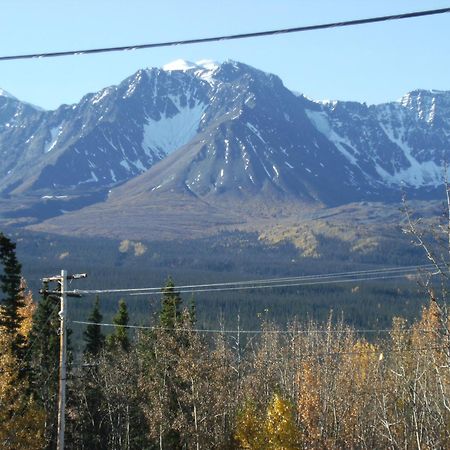 Parkside Inn Haines Junction Εξωτερικό φωτογραφία