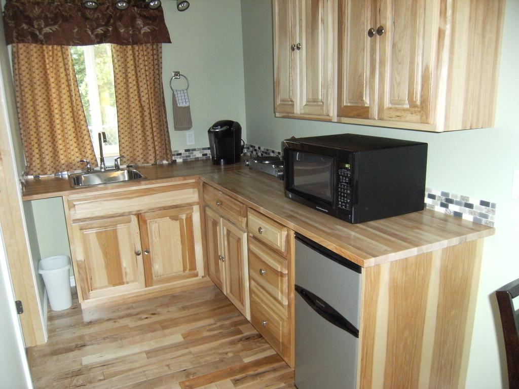 Parkside Inn Haines Junction Δωμάτιο φωτογραφία
