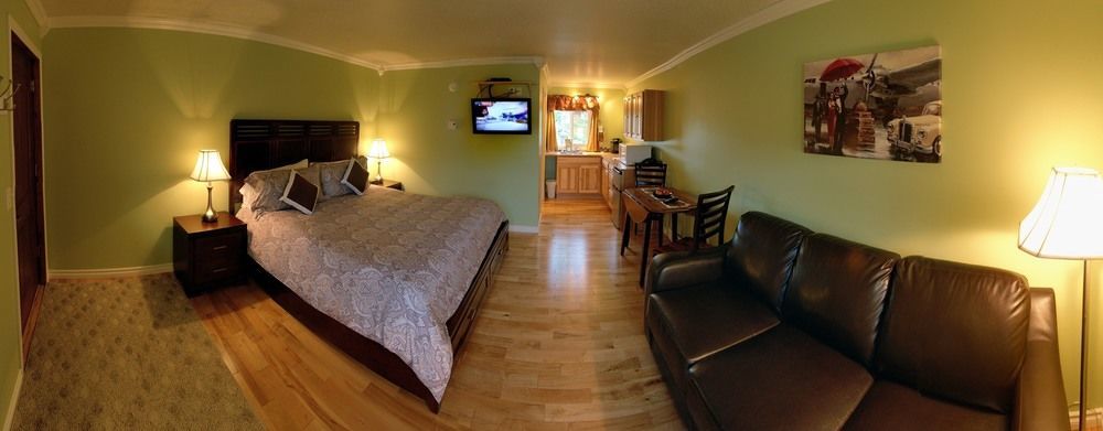Parkside Inn Haines Junction Εξωτερικό φωτογραφία